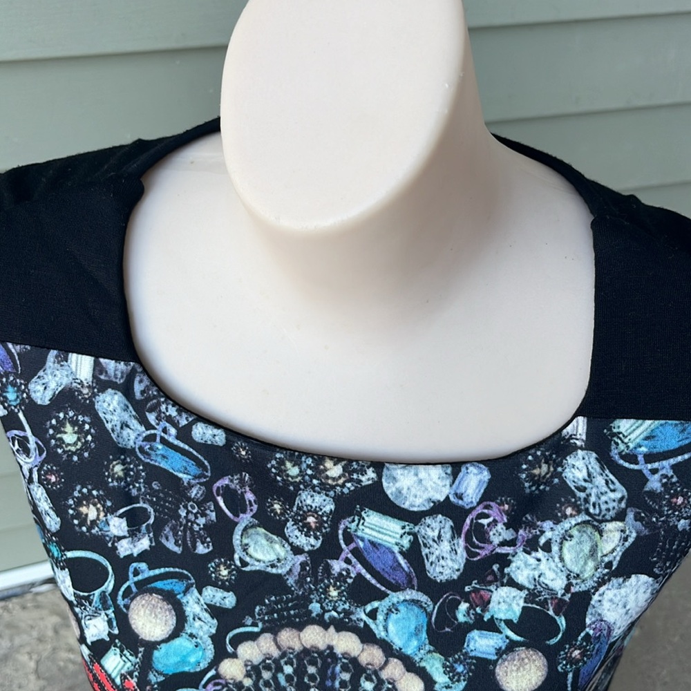 New Aryeh jewels/black dress - Picture 2 of 16